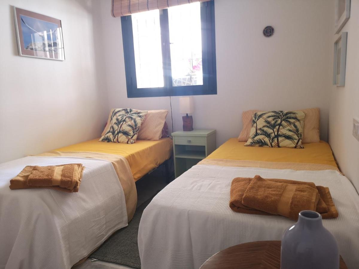 Apartamento Las Brisas Фуэнхирола Экстерьер фото